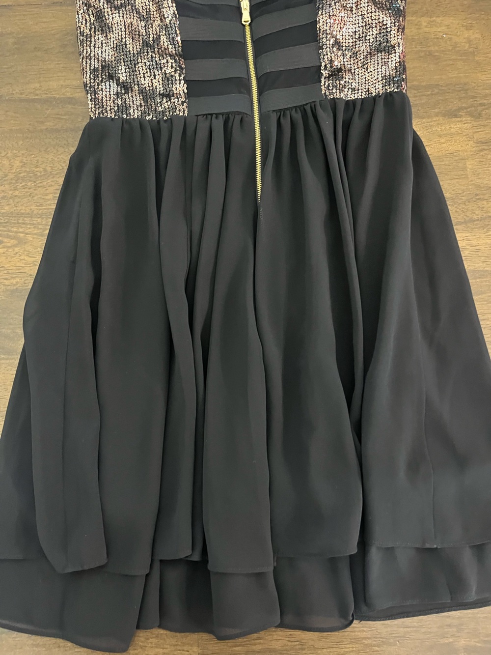 GUESS Sequin Bodice A-Line Dress Sweetheart Neckline Prom Homecoming Dance Sz 4 - Picture 7 of 7